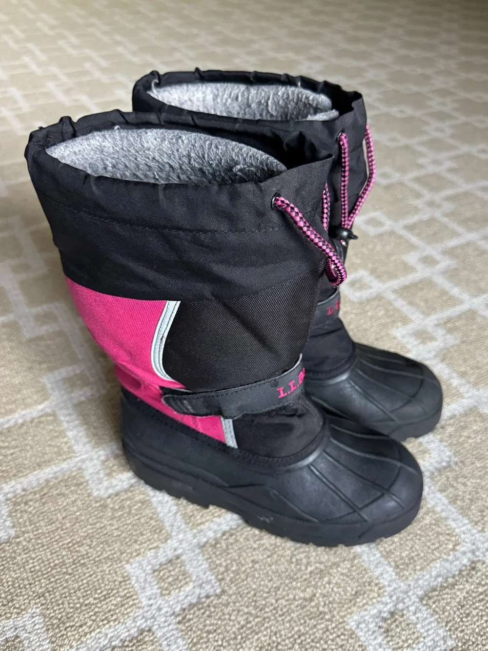 L.L. Bean Kids Insulated Waterproof Snow Boots Black Pink Girls Size 3